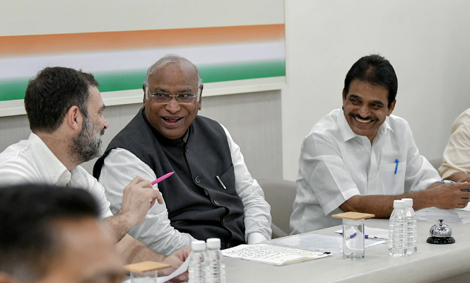 Live Updates on CWC Meeting: Discussion on Election Strategy for Lok Sabha and Assembly Elections in Hyderabad Today