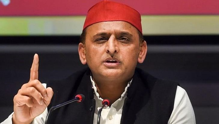 “India’s Chill Deepens as Akhilesh Accuses ‘Chirkut’ Congress UP Chief of Deceit”