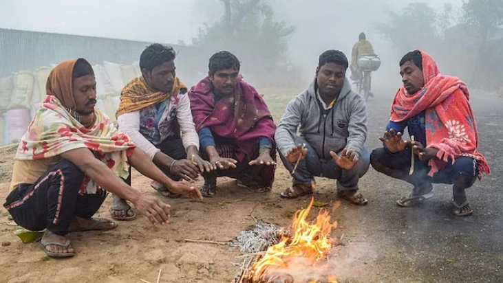 Cold Wave: Chilling temperatures in North India, coupled with a drop in mercury, lead to an increase in shivering, offering hope for relief in the coming week.