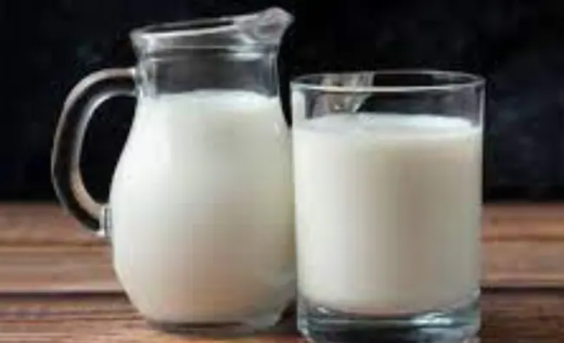 Soak This One Thing in Milk at Night and Consume Empty Stomach in the Morning for Stronger Bones